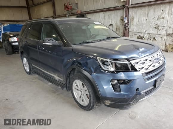 ✅ 2018 Ford Explorer XLT • VIN: 1FM5K8D89JGC65793 • Lot: 84781265. Wystawiony na Copart z przebiegiem 147 929 mil. Bezpłatny archiwum sprzedaży aukcyjnych z USA i szczegółowy raport historii pojazdu na DreamBid. Zdjęcie 4.