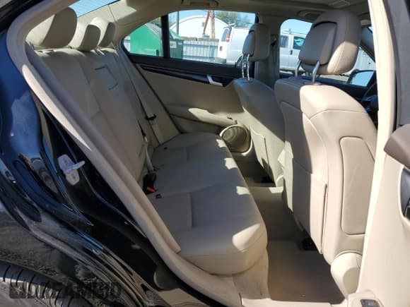 ✅ 2014 Mercedes-Benz C 300 Sport • VIN: WDDGF8AB2EA923034 • Лот: 86299515. Опубликован ранее на Copart с пробегом 69 972 миль. Бесплатный доступ к архиву аукционных продаж из США и подробный отчёт об истории автомобиля на DreamBid. Изображение 10.