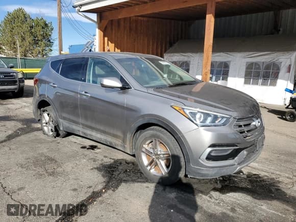 ✅ 2017 Hyundai Santa Fe 2.4L • VIN: 5NMZTDLB8HH012976 • Лот: 85428955. Опубликован ранее на Copart с пробегом 127 596 миль. Бесплатный доступ к архиву аукционных продаж из США и подробный отчёт об истории автомобиля на DreamBid. Изображение 4.