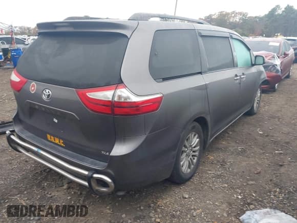 ✅ 2016 Toyota Sienna XLE • VIN: 5TDYK3DC1GS693591 • Lot: 43594366. Wystawiony na IAAI z przebiegiem 170 818 mil. Bezpłatny archiwum sprzedaży aukcyjnych z USA i szczegółowy raport historii pojazdu na DreamBid. Zdjęcie 4.