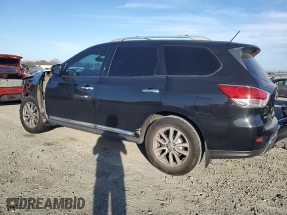 ✅ 2016 Nissan Pathfinder Platinum • VIN: 5N1AR2MN7GC620845 • Lot: 88787835. Listed on Copart with 131,799 mi. Free auction sales archive from the USA and detailed vehicle history report at DreamBid. Image 2.
