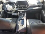 ✅ 2021 Toyota Highlander Hybrid Limited • VIN: 5TDXBRCH9MS528248 • Lot: 85000135. Wystawiony na Copart z przebiegiem 93 803 mil. Bezpłatny archiwum sprzedaży aukcyjnych z USA i szczegółowy raport historii pojazdu na DreamBid. Zdjęcie 8.