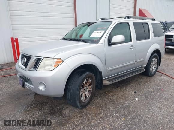 ✅ 2010 Nissan Pathfinder SE • VIN: 5N1AR1NB6AC614055 • Lot: 43254384. Wystawiony na IAAI z przebiegiem 186 325 mil. Bezpłatny archiwum sprzedaży aukcyjnych z USA i szczegółowy raport historii pojazdu na DreamBid. Zdjęcie 2.