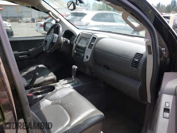 ✅ 2015 Nissan Xterra Pro-4X • VIN: 5N1AN0NW9FN658510 • Lot: 42482112. Wystawiony na IAAI z przebiegiem 74 764 mil. Bezpłatny archiwum sprzedaży aukcyjnych z USA i szczegółowy raport historii pojazdu na DreamBid. Zdjęcie 5.