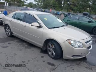 ✅ 2011 Chevrolet Malibu 1LT • VIN: 1G1ZC5E16BF304200 • Lot: 43411872. Wystawiony na IAAI z przebiegiem 193 025 mil. Bezpłatny archiwum sprzedaży aukcyjnych z USA i szczegółowy raport historii pojazdu na DreamBid. Zdjęcie 1.