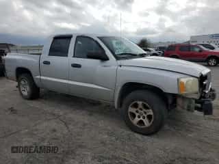 2006 Dodge Dakota ST с VIN 1D7HE28K76S641283, выставлен на аукционе Copart как лот 78939474 с пробегом 229 561 миль миль и Списание • Salvage title. История ставок и продаж доступна на DreamBid. Изображение 4.