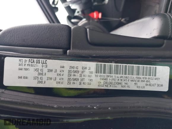 ✅ 2018 Jeep Grand Cherokee Altitude • VIN: 1C4RJEAG1JC430441 • Lot: 42320182. Wystawiony na IAAI z przebiegiem 117 110 mil. Bezpłatny archiwum sprzedaży aukcyjnych z USA i szczegółowy raport historii pojazdu na DreamBid. Zdjęcie 9.