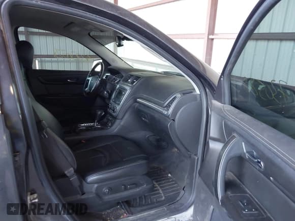 ✅ 2017 GMC Acadia Limited • VIN: 1GKKVSKD5HJ201506 • Lot: 43730528. Wystawiony na IAAI z przebiegiem 256 131 mil. Bezpłatny archiwum sprzedaży aukcyjnych z USA i szczegółowy raport historii pojazdu na DreamBid. Zdjęcie 5.