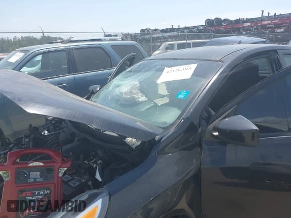 ✅ 2017 Nissan Versa S Plus • VIN: 3N1CN7APXHL890981 • Lot: 42176303. Listed on IAAI with 144,986 mi. Free auction sales archive from the USA and detailed vehicle history report at DreamBid. Image 6.