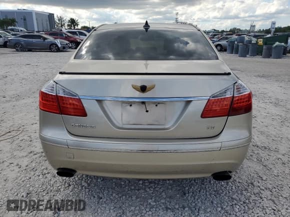✅ 2009 Hyundai Genesis • VIN: KMHGC46E09U026180 • Лот: 86545515. Опубликован ранее на Copart с пробегом 99 099 миль. Бесплатный доступ к архиву аукционных продаж из США и подробный отчёт об истории автомобиля на DreamBid. Изображение 6.