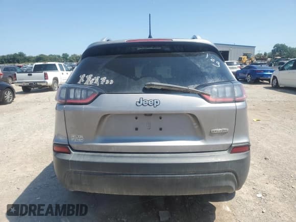 ✅ 2019 Jeep Cherokee Latitude Plus • VIN: 1C4PJLLB0KD223239 • Lot: 71257545. Listed on Copart with 178,303 mi. Free auction sales archive from the USA and detailed vehicle history report at DreamBid. Image 6.