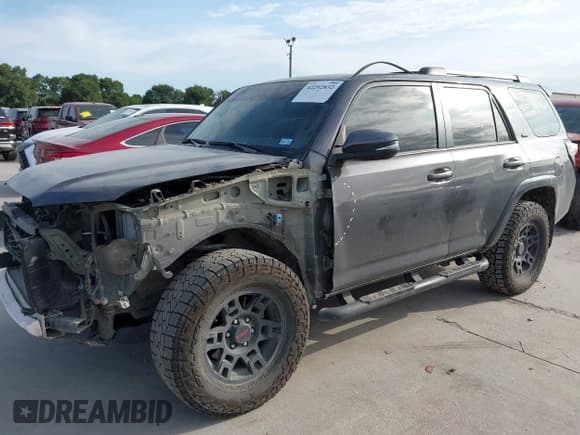 ✅ 2023 Toyota 4Runner SR5 Premium • VIN: JTEFU5JR1P5290735 • Lot: 42292832. Listed on IAAI with 87,827 mi. Free auction sales archive from the USA and detailed vehicle history report at DreamBid. Image 18.