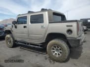 ✅ 2005 Hummer H2 SUT • VIN: 5GRGN22U55H101019 • Лот: 53497115. Опубликован ранее на Copart с пробегом 144 631 миль. Бесплатный доступ к архиву аукционных продаж из США и подробный отчёт об истории автомобиля на DreamBid. Изображение 2.