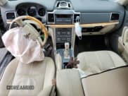 ✅ 2012 Lincoln MKZ • VIN: 3LNHL2JC7CR815441 • Лот: 91218705. Опубликован ранее на Copart с пробегом 24 950 миль. Бесплатный доступ к архиву аукционных продаж из США и подробный отчёт об истории автомобиля на DreamBid. Изображение 8.