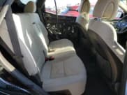 ✅ 2017 Hyundai Santa Fe 2.4L • VIN: 5NMZU3LB8HH036119 • Лот: 73550483. Опубликован ранее на Copart с пробегом 118 936 миль. Бесплатный доступ к архиву аукционных продаж из США и подробный отчёт об истории автомобиля на DreamBid. Изображение 11.