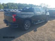 ✅ 2019 Chevrolet Silverado 1500 RST • VIN: 3GCUYEED9KG102561 • Lot: 43216999. Wystawiony na IAAI z przebiegiem 76 081 mil. Bezpłatny archiwum sprzedaży aukcyjnych z USA i szczegółowy raport historii pojazdu na DreamBid. Zdjęcie 4.