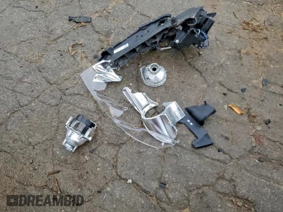 ✅ 2008 Lincoln MKZ • VIN: 3LNHM26T28R620358 • Lot: 95712875. Listed on Copart with 188,800 mi. Free auction sales archive from the USA and detailed vehicle history report at DreamBid. Image 12.