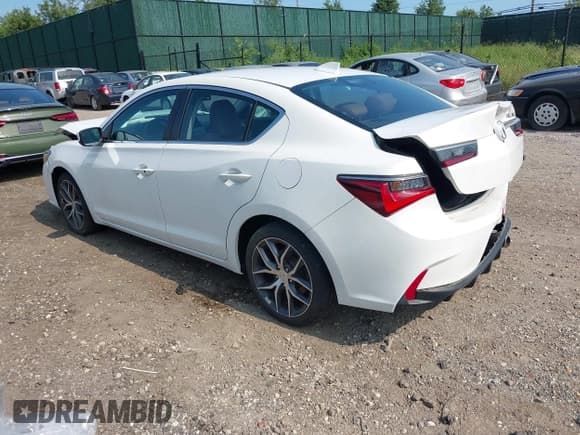 ✅ 2021 Acura ILX Premium • VIN: 19UDE2F72MA010419 • Lot: 42683426. Wystawiony na IAAI z przebiegiem 21 416 mil. Bezpłatny archiwum sprzedaży aukcyjnych z USA i szczegółowy raport historii pojazdu na DreamBid. Zdjęcie 3.