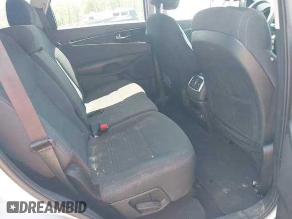 ✅ 2017 Kia Sorento LX • VIN: 5XYPGDA36HG280295 • Лот: 42176719. Опубликован ранее на IAAI с пробегом 120 733 миль. Бесплатный доступ к архиву аукционных продаж из США и подробный отчёт об истории автомобиля на DreamBid. Изображение 8.