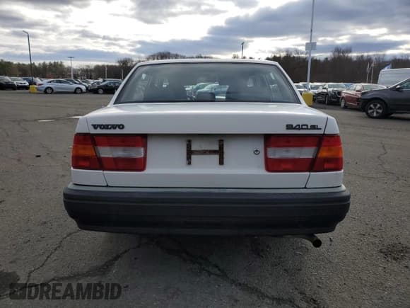 ✅ 1992 Volvo 900 GLS • VIN: YV1JS8832N3087380 • Lot: 85488914. Listed on Copart with 307,015 mi. Free auction sales archive from the USA and detailed vehicle history report at DreamBid. Image 6.