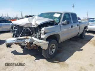 2004 Chevrolet Silverado 3500 с VIN 1GCHK33U24F235953, выставлен на аукционе IAAI как лот 41961405 с пробегом Не указан миль и . История ставок и продаж доступна на DreamBid. Изображение 2.