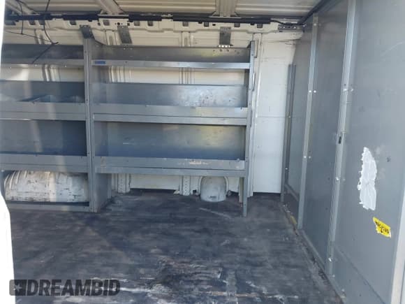 ✅ 2008 Chevrolet Express Cargo • VIN: 1GCGG25C281173498 • Лот: 43483154. Опубликован ранее на IAAI с пробегом 232 434 миль. Бесплатный доступ к архиву аукционных продаж из США и подробный отчёт об истории автомобиля на DreamBid. Изображение 8.