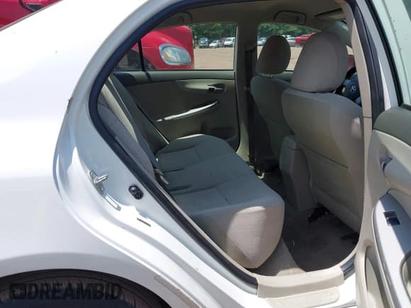 ✅ 2010 Toyota Corolla • VIN: JTDBU4EE4AJ073330 • Lot: 42313510. Listed on IAAI with 161,130 mi. Free auction sales archive from the USA and detailed vehicle history report at DreamBid. Image 8.
