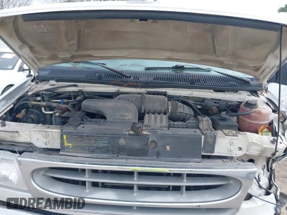 ✅ 2002 Ford Econoline Passenger XL • VIN: 1FBSS31LX2HB63132 • Лот: 41475905. Опубликован ранее на IAAI с пробегом 350 518 миль. Бесплатный доступ к архиву аукционных продаж из США и подробный отчёт об истории автомобиля на DreamBid. Изображение 10.