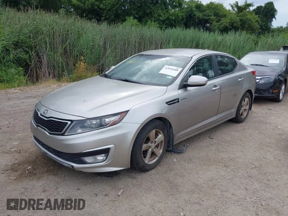✅ 2013 Kia Optima EX • VIN: KNAGM4AD7D5057586 • Lot: 42993608. Listed on IAAI with 112,078 mi. Free auction sales archive from the USA and detailed vehicle history report at DreamBid. Image 2.