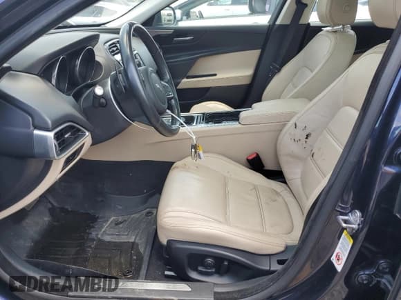 ✅ 2017 Jaguar XE • VIN: SAJAK4BN3HA953999 • Lot: 61287185. Listed on Copart with 95,818 mi. Free auction sales archive from the USA and detailed vehicle history report at DreamBid. Image 7.