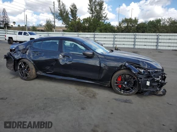 ✅ 2025 BMW M8 Competition • VIN: WBSGV0C09SCU29546 • Лот: 44704505. Опубликован ранее на Copart с пробегом 202 миль. Бесплатный доступ к архиву аукционных продаж из США и подробный отчёт об истории автомобиля на DreamBid. Изображение 4.