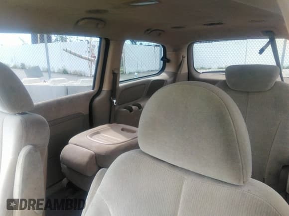 ✅ 2008 Kia Sedona EX • VIN: KNDMB233886254495 • Lot: 40718257. Listed on IAAI with 169,434 mi. Free auction sales archive from the USA and detailed vehicle history report at DreamBid. Image 8.