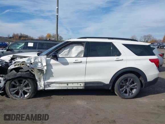✅ 2023 Ford Explorer XLT • VIN: 1FMSK8DH4PGA71894 • Лот: 43592994. Опубликован ранее на IAAI с пробегом 51 141 миль. Бесплатный доступ к архиву аукционных продаж из США и подробный отчёт об истории автомобиля на DreamBid. Изображение 14.