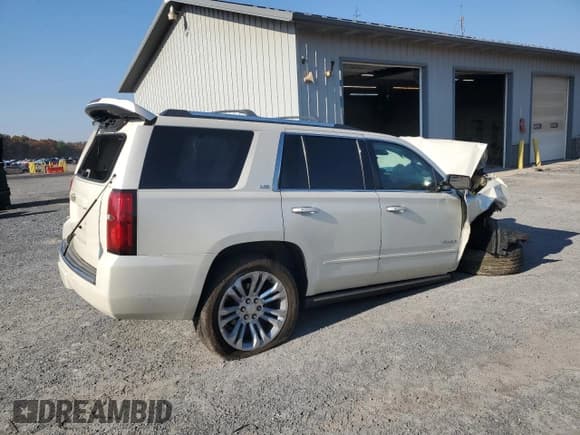 ✅ 2015 Chevrolet Tahoe LTZ • VIN: 1GNSKCKC1FR112975 • Lot: 90706295. Wystawiony na Copart z przebiegiem Nie podano. Bezpłatny archiwum sprzedaży aukcyjnych z USA i szczegółowy raport historii pojazdu na DreamBid. Zdjęcie 3.