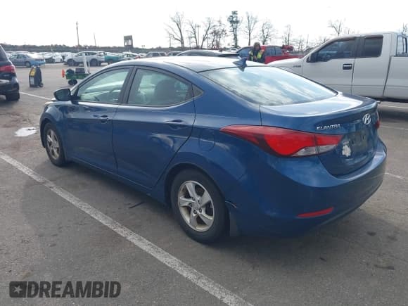 ✅ 2015 Hyundai Elantra SE • VIN: KMHDH4AE4FU389704 • Lot: 43702083. Listed on IAAI with 125,881 mi. Free auction sales archive from the USA and detailed vehicle history report at DreamBid. Image 3.