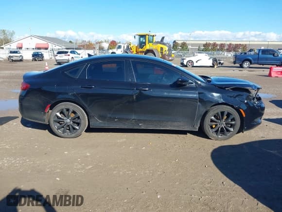 ✅ 2016 Chrysler 200 S • VIN: 1C3CCCBB7GN125003 • Lot: 43493860. Listed on IAAI with 145,113 mi. Free auction sales archive from the USA and detailed vehicle history report at DreamBid. Image 13.