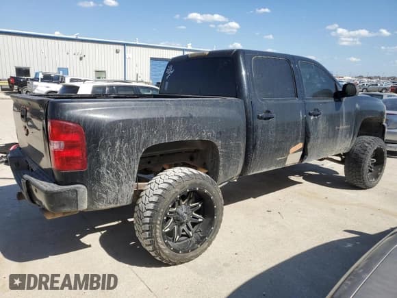 ✅ 2013 Chevrolet Silverado 1500 LT • VIN: 3GCPKSE21DG317513 • Lot: 67345424. Listed on Copart with 177,448 mi. Free auction sales archive from the USA and detailed vehicle history report at DreamBid. Image 3.