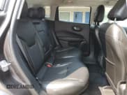 ✅ 2019 Jeep Compass Limited • VIN: 3C4NJDCBXKT672550 • Lot: 71787745. Wystawiony na Copart z przebiegiem 83 460 mil. Bezpłatny archiwum sprzedaży aukcyjnych z USA i szczegółowy raport historii pojazdu na DreamBid. Zdjęcie 11.