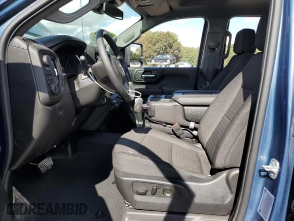 ✅ 2025 Chevrolet Silverado 2500HD Custom • VIN: 2GC4KME73S1185290 • Лот: 81719085. Опубликован ранее на Copart с пробегом 6 463 миль. Бесплатный доступ к архиву аукционных продаж из США и подробный отчёт об истории автомобиля на DreamBid. Изображение 7.