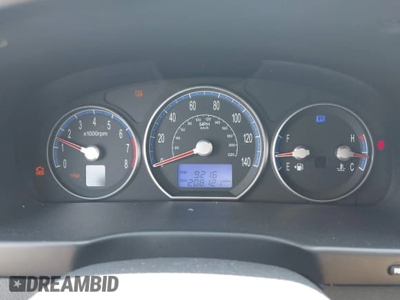 ✅ 2008 Hyundai Santa Fe SE • VIN: 5NMSH13E68H172057 • Lot: 42969887. Wystawiony na IAAI z przebiegiem 208 121 mil. Bezpłatny archiwum sprzedaży aukcyjnych z USA i szczegółowy raport historii pojazdu na DreamBid. Zdjęcie 7.