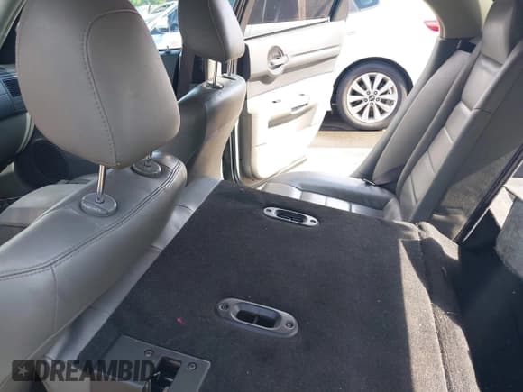 ✅ 2005 Dodge Magnum RT • VIN: 2D4GV58235H164951 • Lot: 42325563. Listed on IAAI with 177,746 mi. Free auction sales archive from the USA and detailed vehicle history report at DreamBid. Image 8.