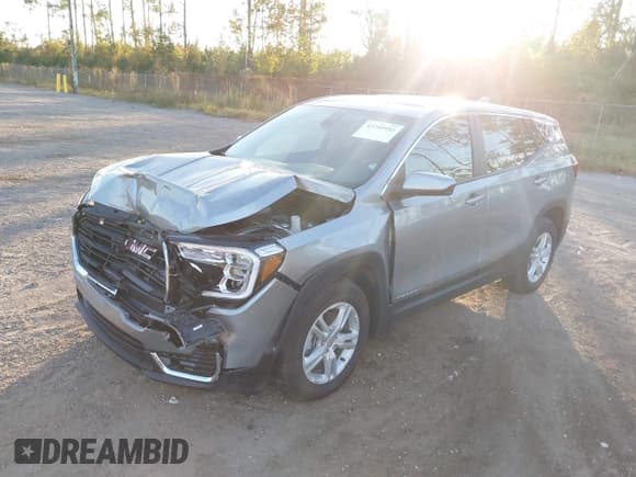 ✅ 2024 GMC Terrain SLE • VIN: 3GKALMEG8RL377690 • Lot: 43780953. Listed on IAAI with 5,012 mi. Free auction sales archive from the USA and detailed vehicle history report at DreamBid. Image 17.