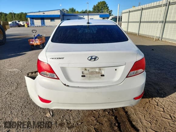 ✅ 2017 Hyundai Accent SE • VIN: KMHCT4AE6HU319456 • Лот: 89565945. Опубликован ранее на Copart с пробегом 148 629 миль. Бесплатный доступ к архиву аукционных продаж из США и подробный отчёт об истории автомобиля на DreamBid. Изображение 6.