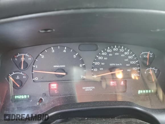 ✅ 2002 Dodge Dakota SLT • VIN: 1B7HG48N42S633579 • Lot: 85963804. Wystawiony na Copart z przebiegiem 142 691 mil. Bezpłatny archiwum sprzedaży aukcyjnych z USA i szczegółowy raport historii pojazdu na DreamBid. Zdjęcie 9.