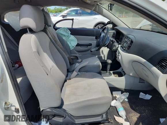 ✅ 2009 Hyundai Accent GS • VIN: KMHCM36C89U112633 • Лот: 61534665. Опубликован ранее на Copart с пробегом 139 682 миль. Бесплатный доступ к архиву аукционных продаж из США и подробный отчёт об истории автомобиля на DreamBid. Изображение 7.