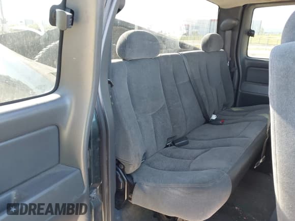 ✅ 2005 Chevrolet Silverado 1500 Z71 • VIN: 2GCEK19B151364756 • Lot: 43577763. Listed on IAAI with Not provided. Free auction sales archive from the USA and detailed vehicle history report at DreamBid. Image 8.