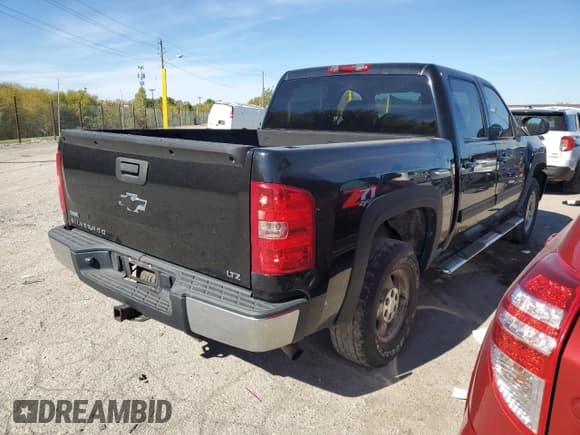 ✅ 2009 Chevrolet Silverado 1500 • VIN: 2GCEK333091139036 • Лот: 89904055. Опубликован ранее на Copart с пробегом 253 634 миль. Бесплатный доступ к архиву аукционных продаж из США и подробный отчёт об истории автомобиля на DreamBid. Изображение 3.