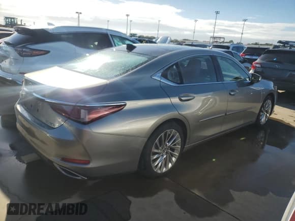 ✅ 2021 Lexus ES 350 Ultra Luxury • VIN: 58AFZ1B13MU106425 • Лот: 73908814. Опубликован ранее на Copart с пробегом 14 507 миль. Бесплатный доступ к архиву аукционных продаж из США и подробный отчёт об истории автомобиля на DreamBid. Изображение 3.