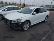 ✅ 2019 Volkswagen Passat Wolfsburg Edition • VIN: 1VWLA7A37KC001690 • Лот: 42493381. Опубликован ранее на IAAI с пробегом 72 995 миль. Бесплатный доступ к архиву аукционных продаж из США и подробный отчёт об истории автомобиля на DreamBid. Изображение 2.