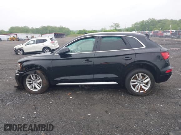 ✅ 2020 Audi Q5 Premium • VIN: WA1ANAFYXL2020865 • Lot: 42226305. Listed on IAAI with Not provided. Free auction sales archive from the USA and detailed vehicle history report at DreamBid. Image 15.
